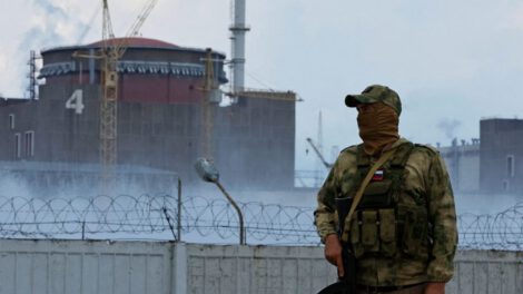 Central nuclear en Ucrania desconectada temporalmente