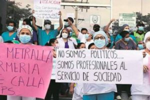 Contraloría médicos Caja Petrolera en protesta anterior