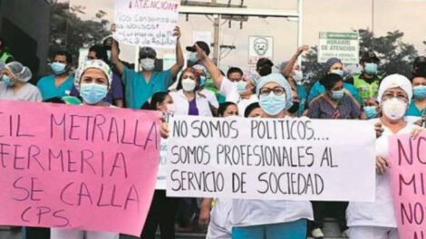 Contraloría médicos Caja Petrolera en protesta anterior