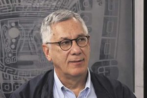 Detención preventiva en Bolivia cuestionada por Eduardo Rodríguez Veltzé