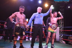 Averanga gana título latino de la OMB-WBO