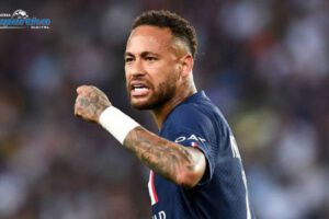 Neymar PSG anotando penal ante Mónaco
