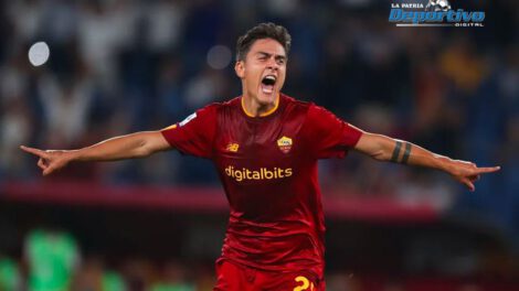 Dybala en la Roma anotó dos goles en el triunfo ante el Monza