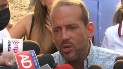 Luis Fernando Camacho se defiende en libertad por la compra irregular de un carro bombero