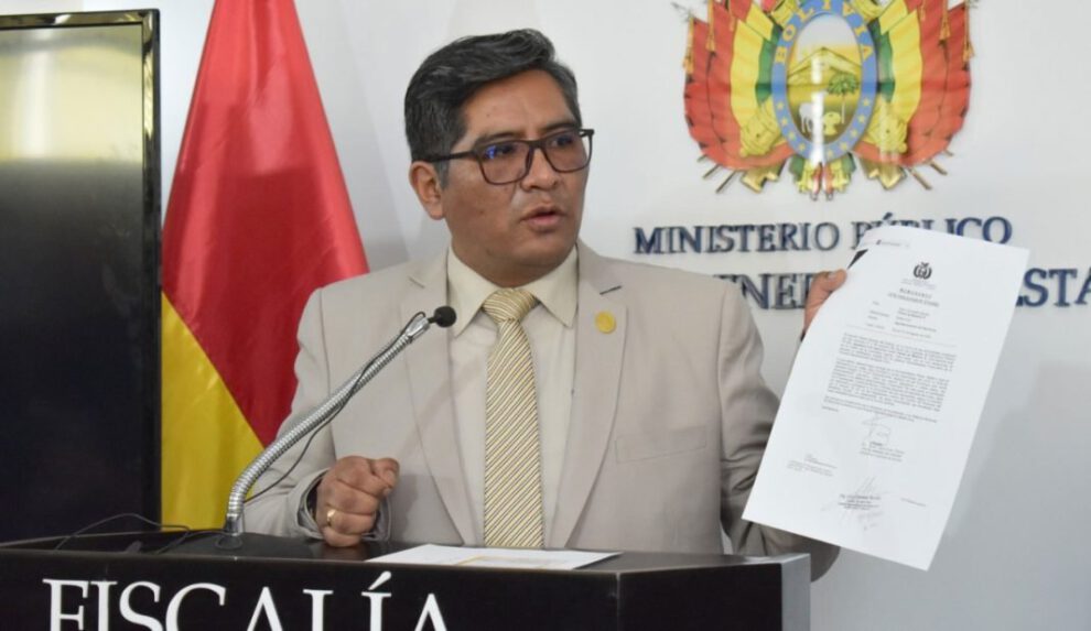 Fiscalía advierte con sanciones a funcionarios que incurran en irregularidades