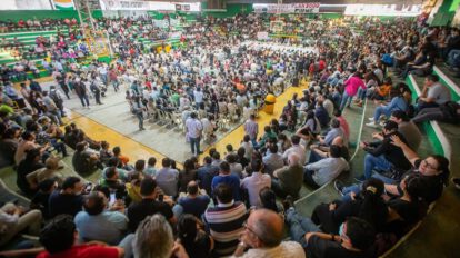 Personas reunidas en la cumbre sobre el Censo 2023