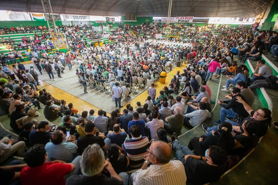 Personas reunidas en la cumbre sobre el Censo 2023