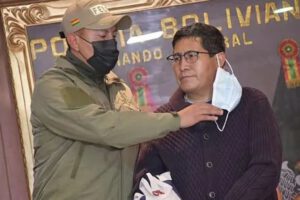 Detención de Alcón exjuez que liberó al feminicida serial Richard Choque