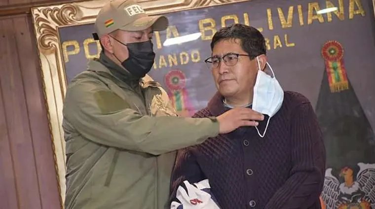 Detención de Alcón exjuez que liberó al feminicida serial Richard Choque
