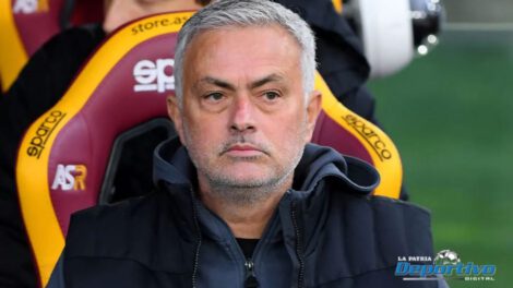 José Mourinho entrenador de la Roma tras la derrota 4-0 ante Udinese
