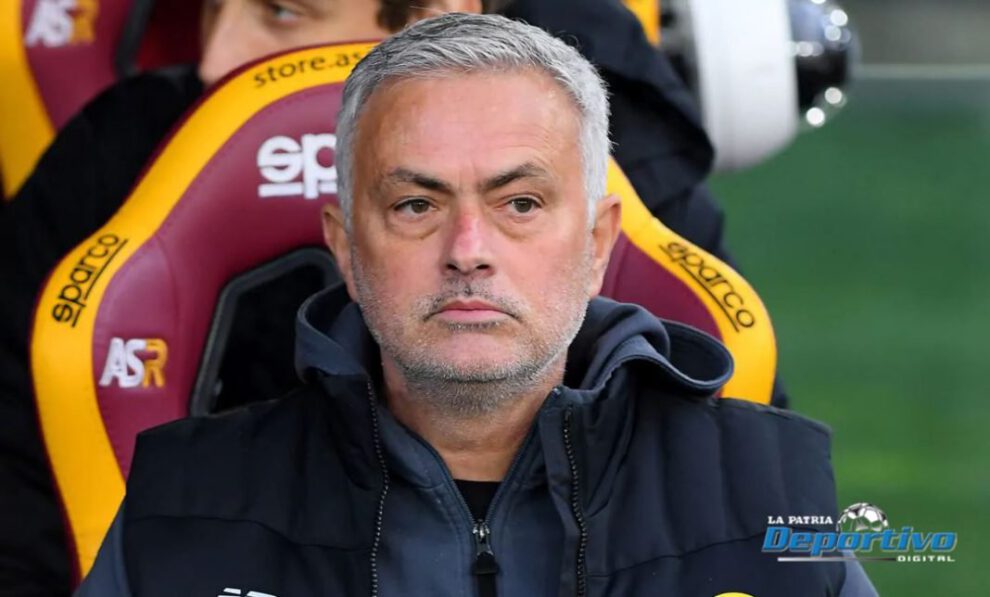 José Mourinho entrenador de la Roma tras la derrota 4-0 ante Udinese