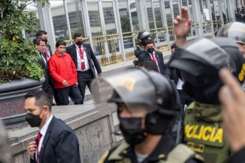 Pedro Castillo en Fiscalía por acusaciones de corrupción