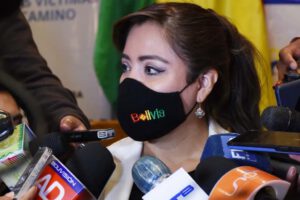 Agenda de Arce en Santa Cruz