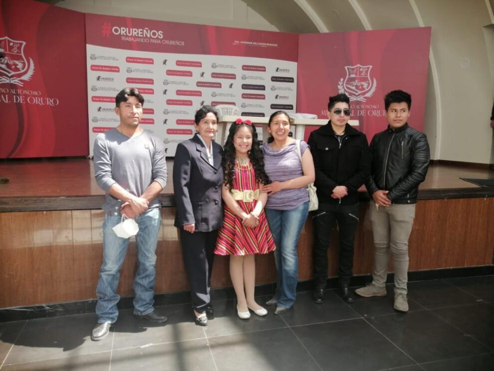 Aylin Bernal anuncia su primer concierto en Oruro