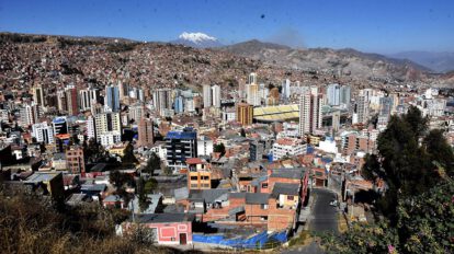 Adolescente desaparecida rescatada por la Policía en La Paz