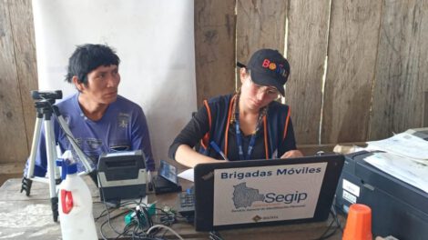 Carnetización de indígenas Tsiman en la comunidad Tsiman