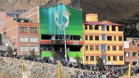 Adepcoca exige reconocimiento del mercado de Villa Fátima