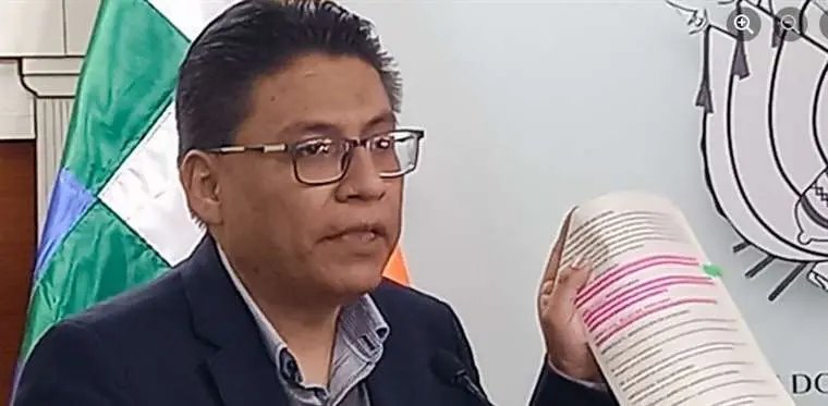 Toma del mercado paralelo de la coca en Villa El Carmen