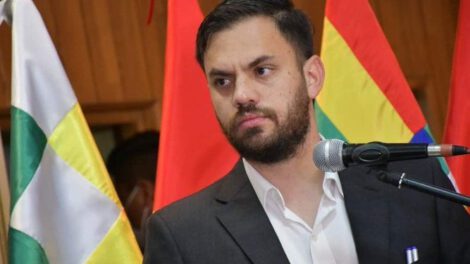El ministro de Gobierno, Eduardo del Castillo, en una anterior conferencia de prensa sobre la toma del mercado de coca