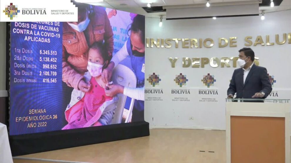 El ministro de Salud y Deportes, Jeyson Auza, durante el reporte epidemiológico semanal sobre Covid-19 en Bolivia
