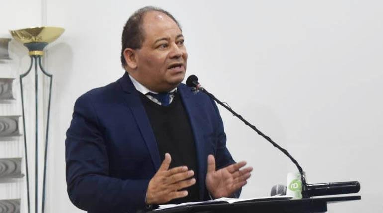 Carlos Romero insinúa que Del Castillo sacó la palabra cáncer del celular perdido de Evo
