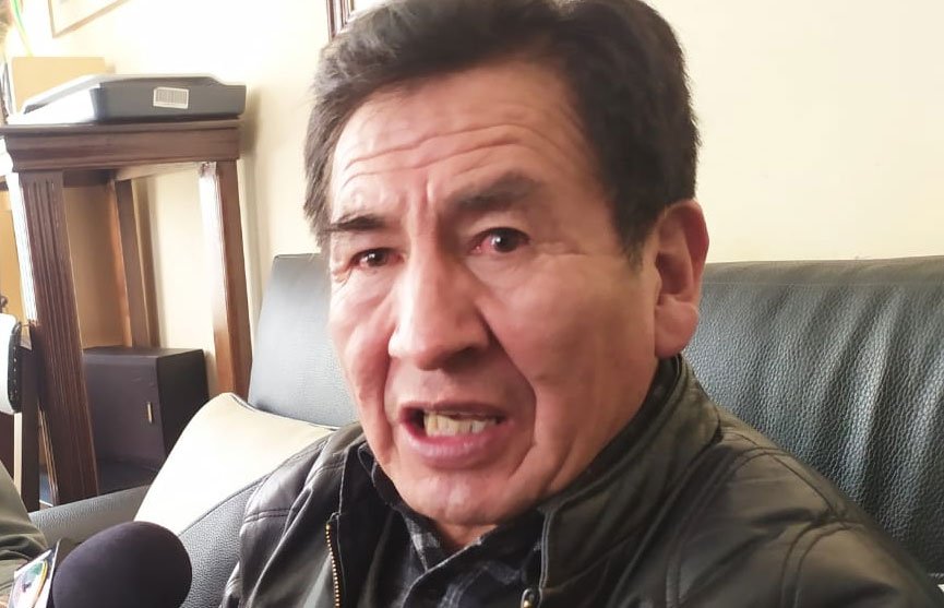 Denuncia por calumnia del dirigente del magisterio José Luis Álvarez a la ministra de Trabajo