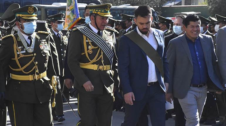 Ley de Carrera Policial y control sobre la Policía