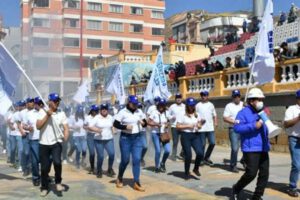 FMI sugiere a Bolivia reducir la informalidad y los subsidios