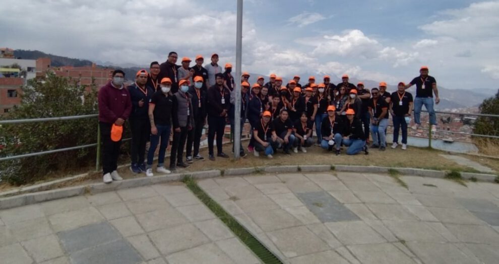 Ecolimpieza en Munaypata con Banco Ecofuturo