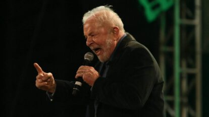 Lula acusa a Bolsonaro de hacer campaña electoral durante su viaje al funeral de Isabel II