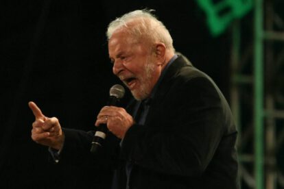 Lula acusa a Bolsonaro de hacer campaña electoral durante su viaje al funeral de Isabel II