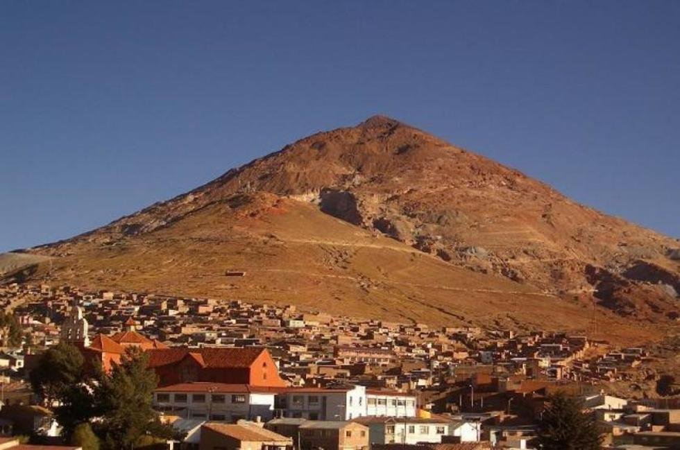 Deterioro Cerro Rico de Potosí