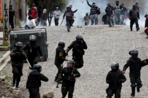 Cocalero aprehendido con explosivos en La Paz