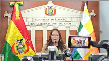 Gobierno investiga contratos de empresa china por presunta coima