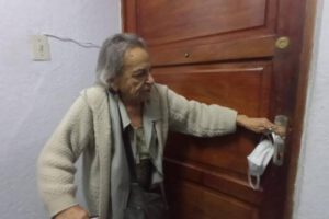 Amparo Carvajal denuncia que grupo afín al MAS tomó inmueble de la Apdhb en La Paz