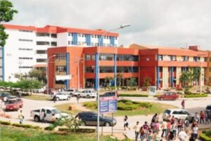 venta de ítems en la Uagrm