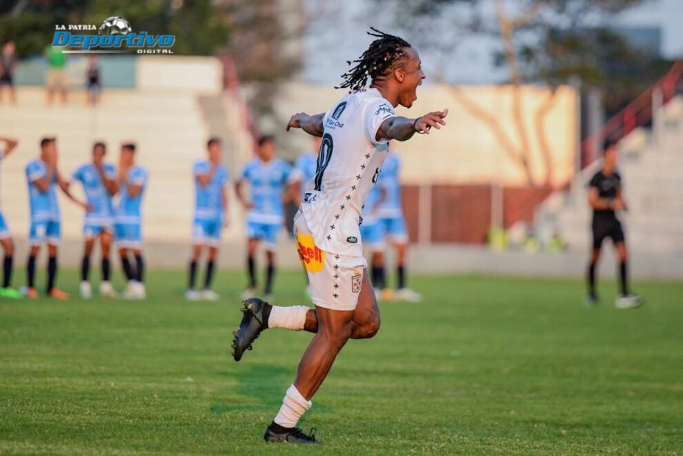 Real Santa Cruz conquista la Copa Santa Cruz
