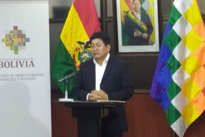 Caso coimas: Ministro Édgar Montaño niega que Nina haya huido del país