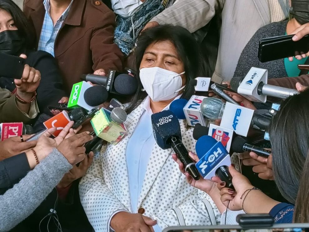 Elección del Contralor General del Estado por la senadora Lindaura Rasguido