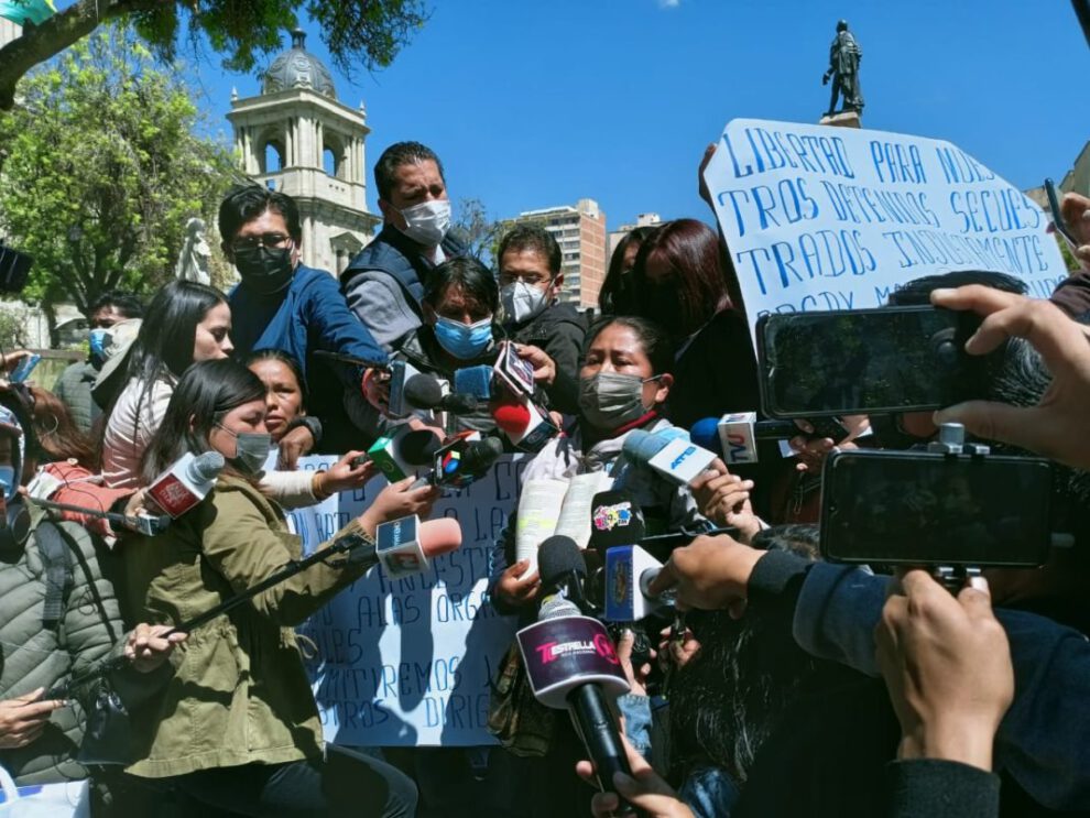 Persecución política Adepcoca durante el comunicado