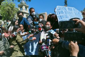 Persecución política Adepcoca durante el comunicado de este martes