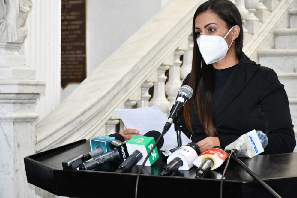 La diputada de Creemos, María René Álvarez, habla sobre el caso Las Londras