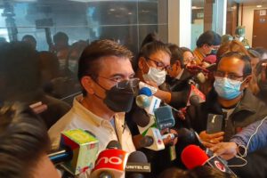 Senador Rodrigo Paz critica el Decreto 4794 como mortal para el país