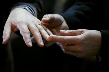 Matrimonio entre parejas del mismo sexo