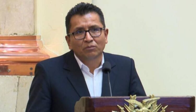 Pedro Callisaya Defensor del Pueblo
