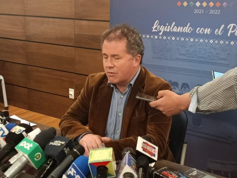 Elecciones en Bolivia según el legislador Miguel Roca