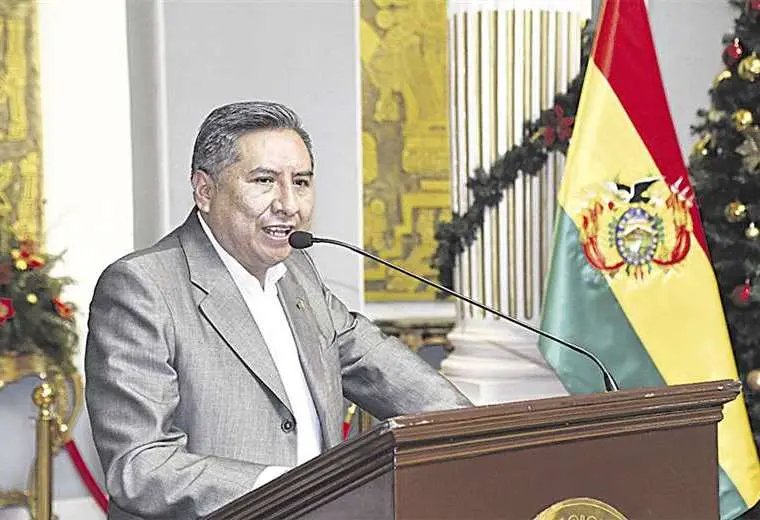 El Canciller Rogelio Mayta discute el fraude electoral 2019