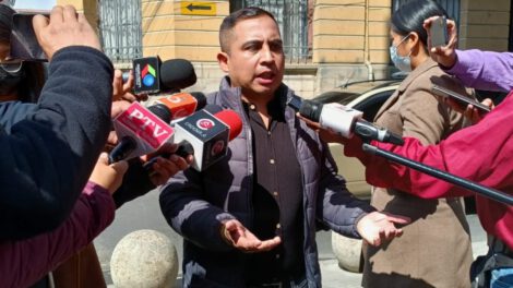 El diputado de Comunidad Ciudadana, Beto Astorga, sugiere renuncia de Marvin Molina en el Caso Consejo de la Magistratura