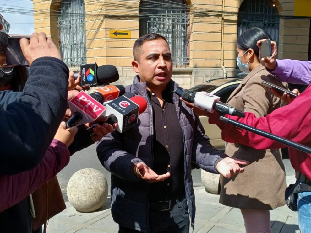 El diputado de Comunidad Ciudadana, Beto Astorga, sugiere renuncia de Marvin Molina en el Caso Consejo de la Magistratura