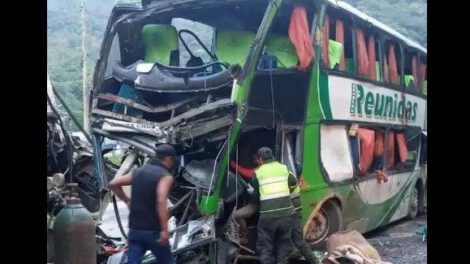 Colisión en la carretera Cochabamba – Santa Cruz
